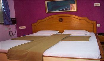 Arya Palace 2*