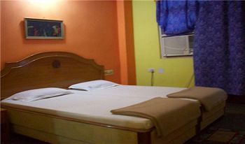 Arya Palace Hotel